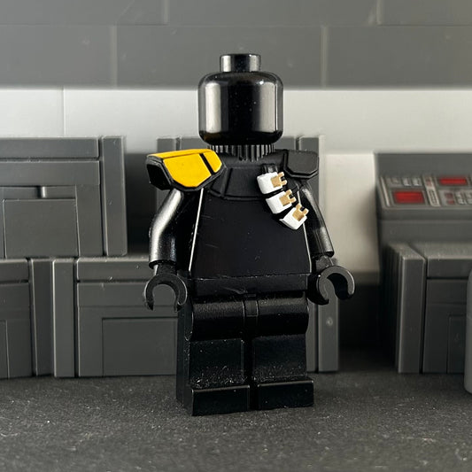 Pauldrons 327th Yellow grunt - the-french-decalers