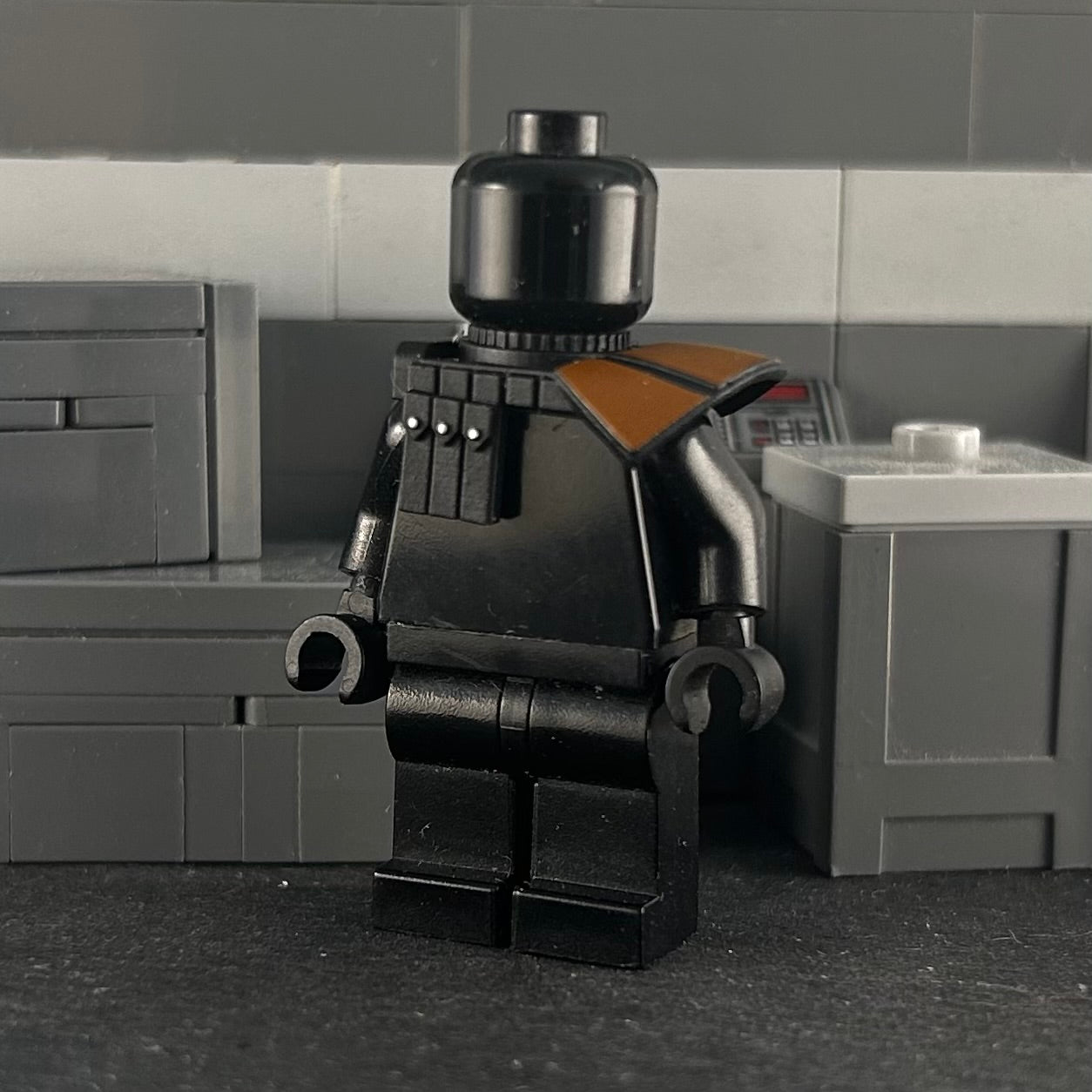 Pauldrons 327th Official color