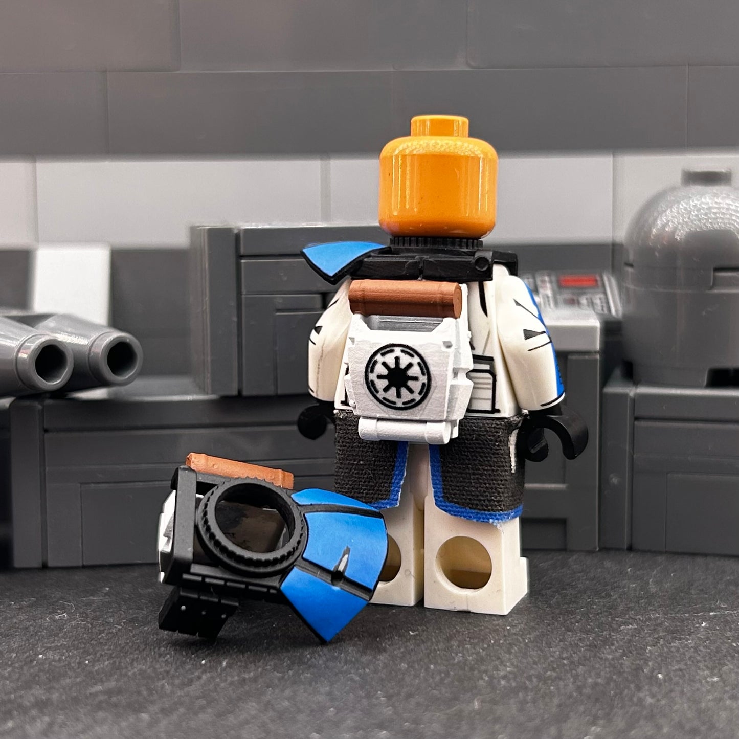 Pauldron Commander Rex "Burying the dead"