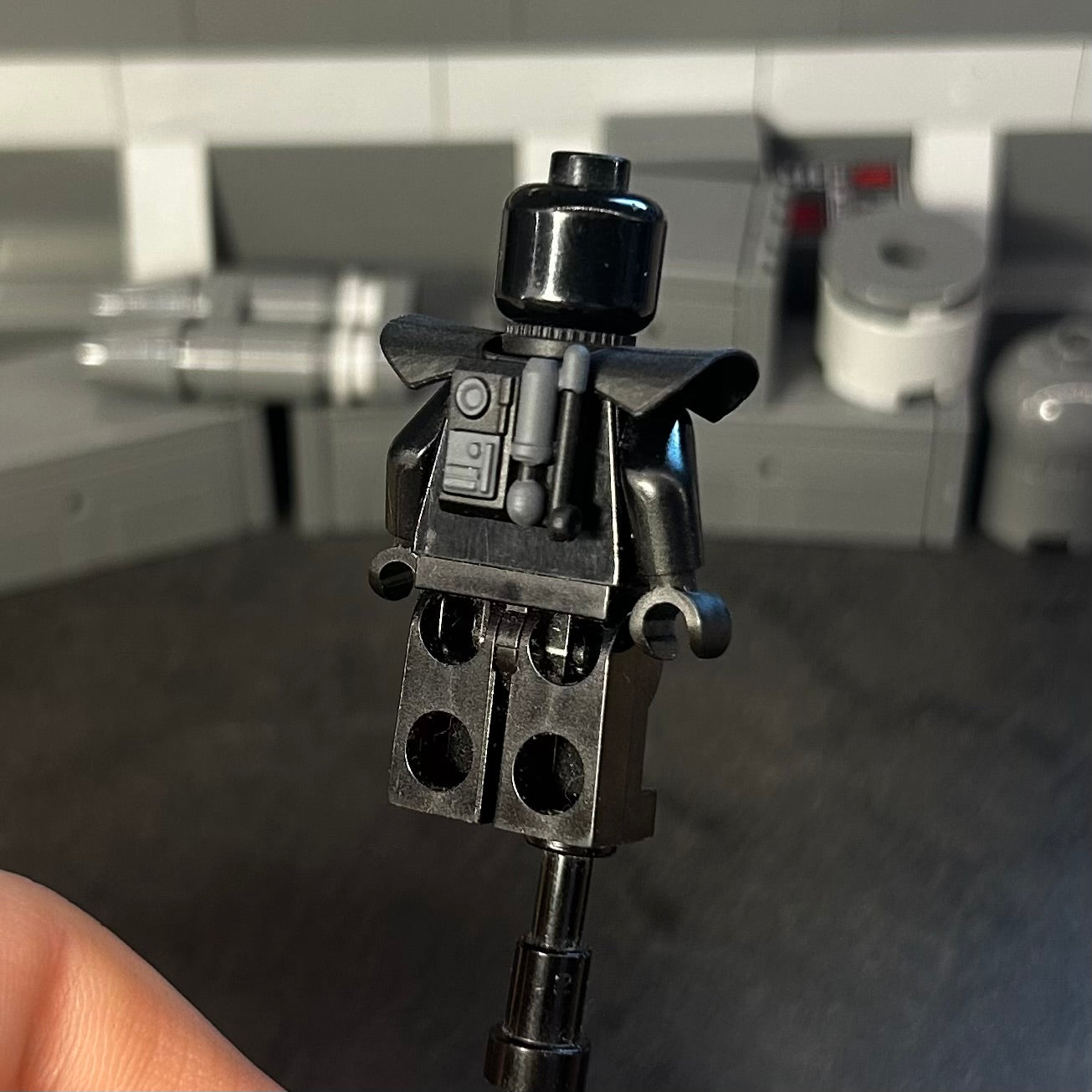 Arc Trooper Umbra Operative Pauldron – Orange – Chestplate – V3