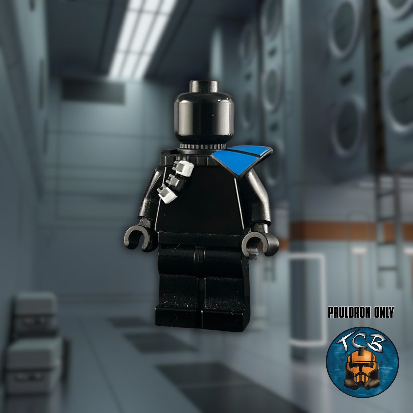 Commander Bow Pauldron – 501st