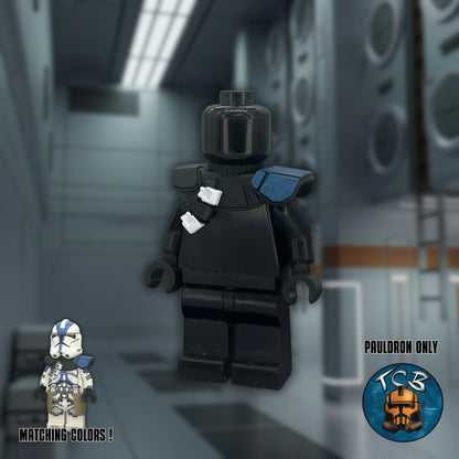 Commander Bow Pauldron – 501st
