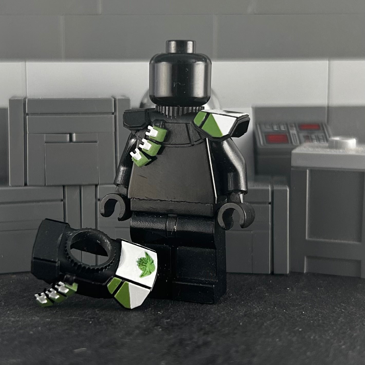 Pauldrons Yoda’s unit