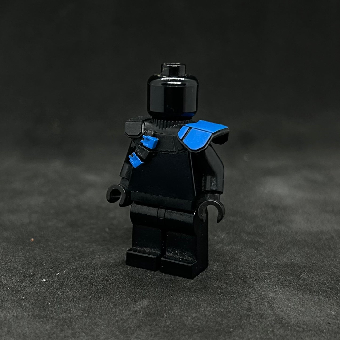 Pauldrons commander Appo