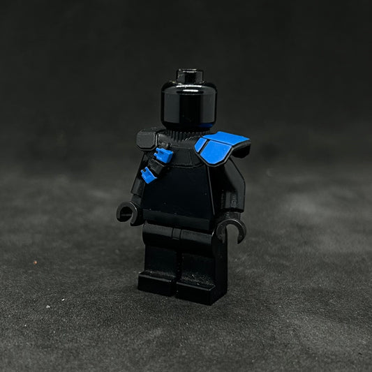 Pauldrons commander Appo