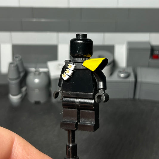 Pauldron 327th bright yellow V3