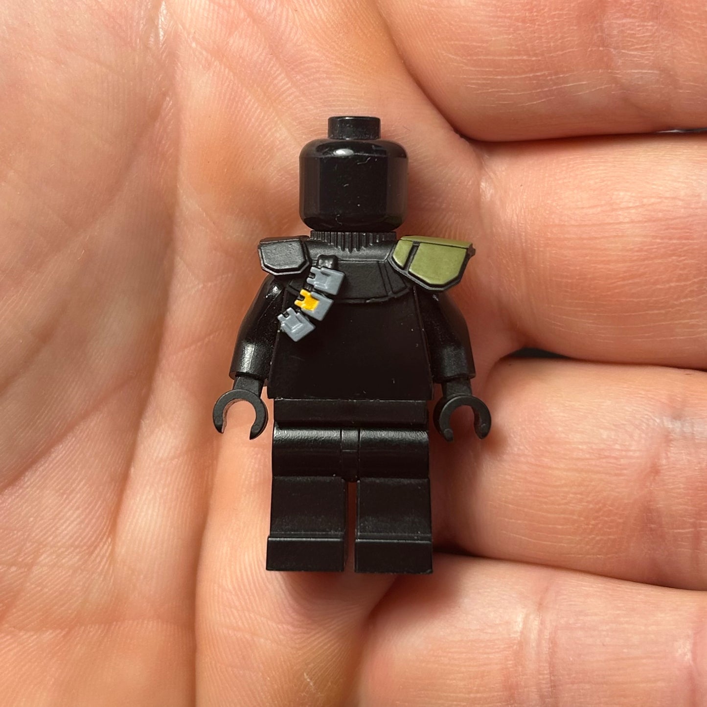 Pauldrons Doom Legion