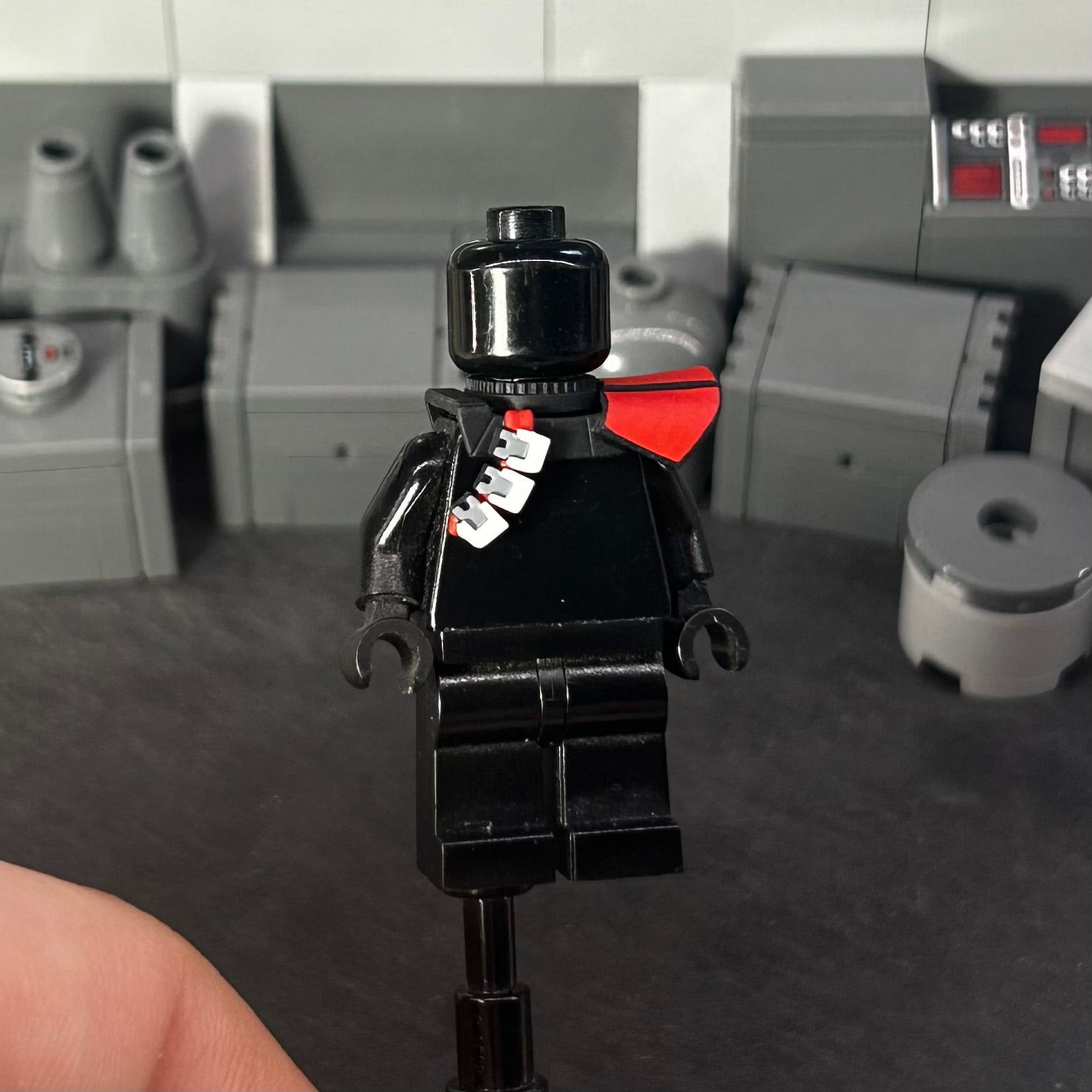 Commander Thire Pauldron – V3 – the-clone-barracks