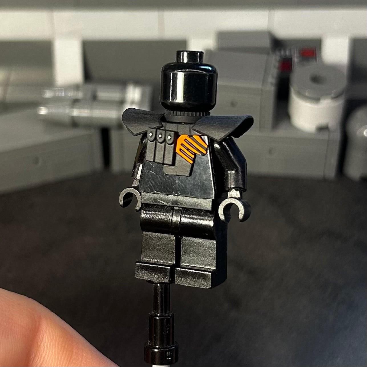 Arc Trooper Umbra Operative Pauldron – Orange – Chestplate – V3