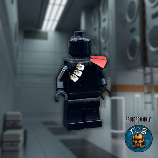 Commander Deviss Pauldron