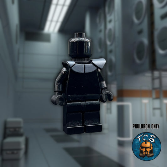 Lieutenant Thire Pauldron