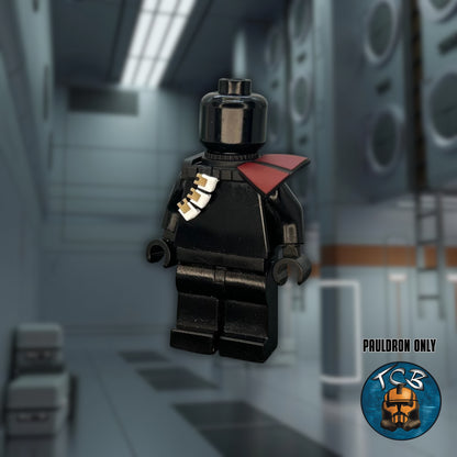 Commander Deviss Pauldron